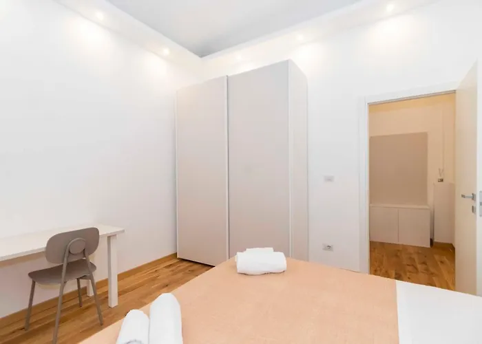 Guesthost - Cenisia District Perosa Roomy Flat 아파트