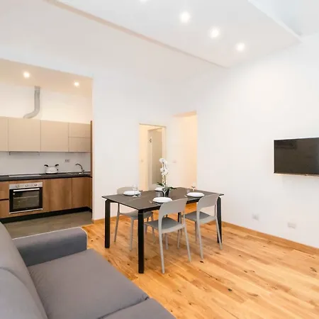 Cenisia District Perosa Roomy Flat Appartamento *